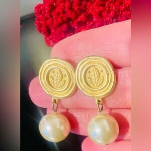 Vintage Gold and Pearl Earrings